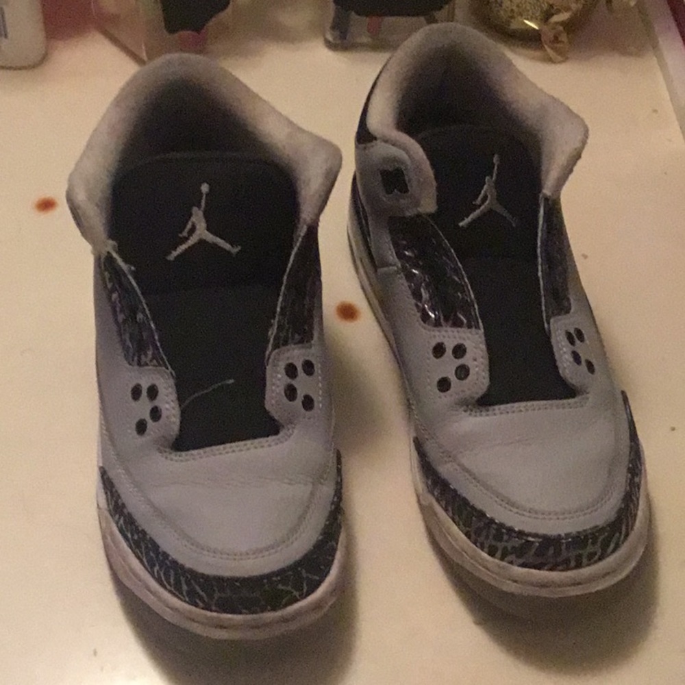 Wolf Grey 3’s